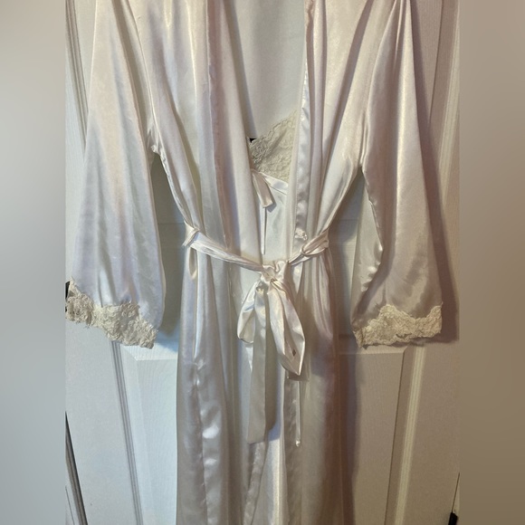 Bridal lingerie - Picture 2 of 6